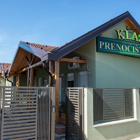 Zlatni Klas 兹雷尼亚宁 外观 照片