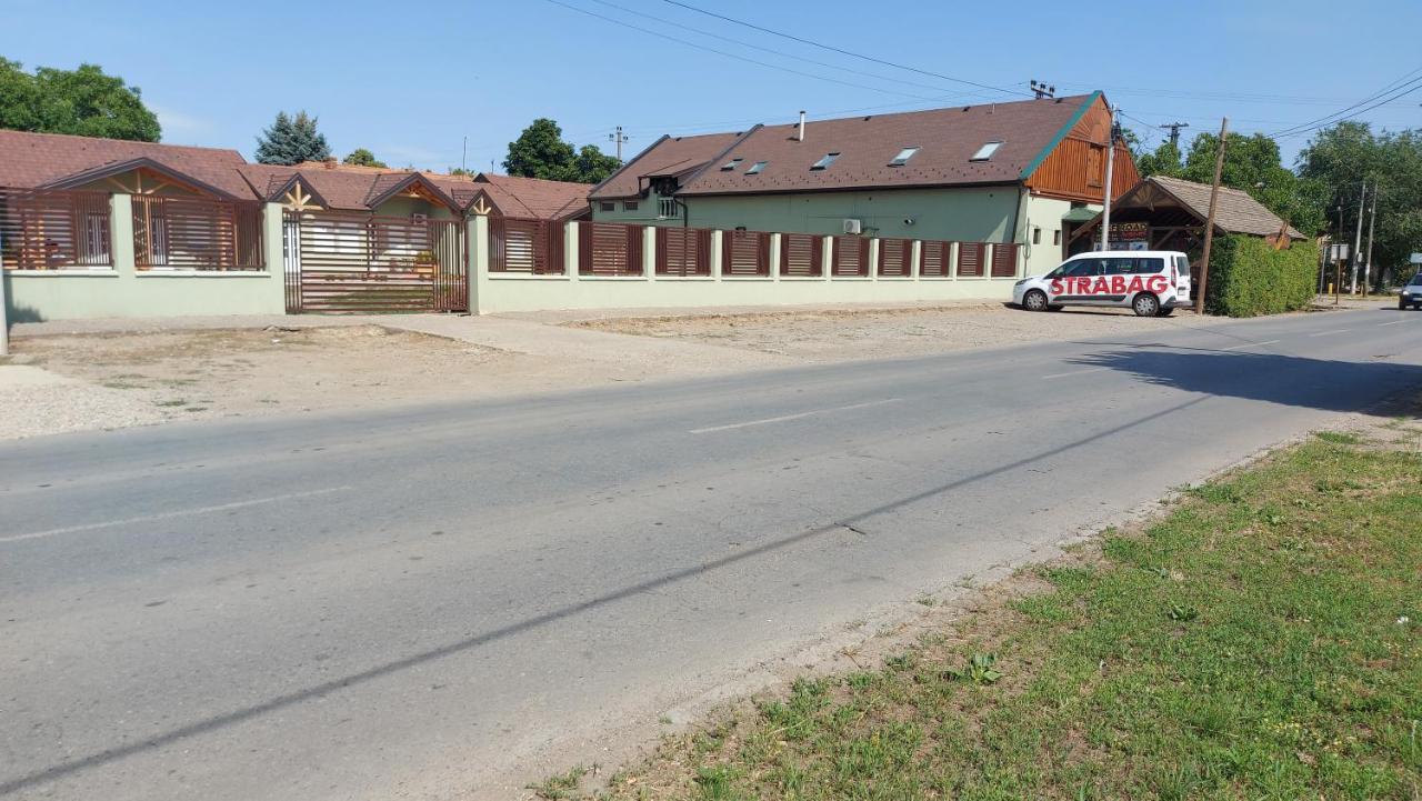 Zlatni Klas 兹雷尼亚宁 外观 照片